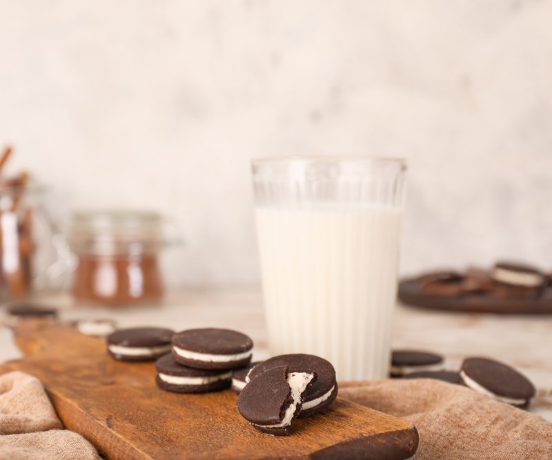 Nostalgic flavors: Oreo chocolate cookies with milk