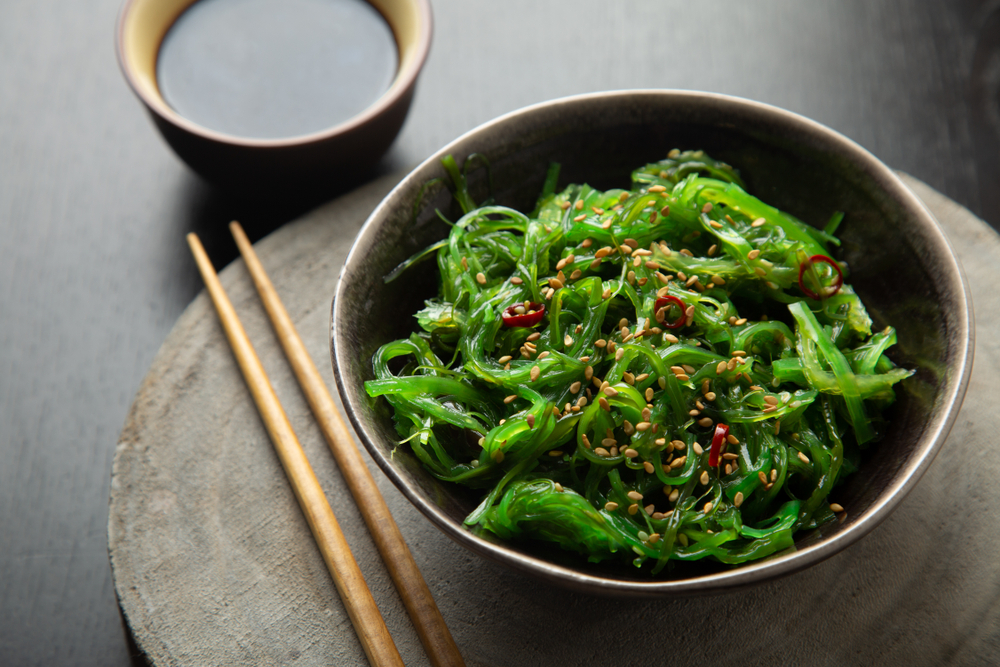 Wakame seaweed salad with sesame seeds