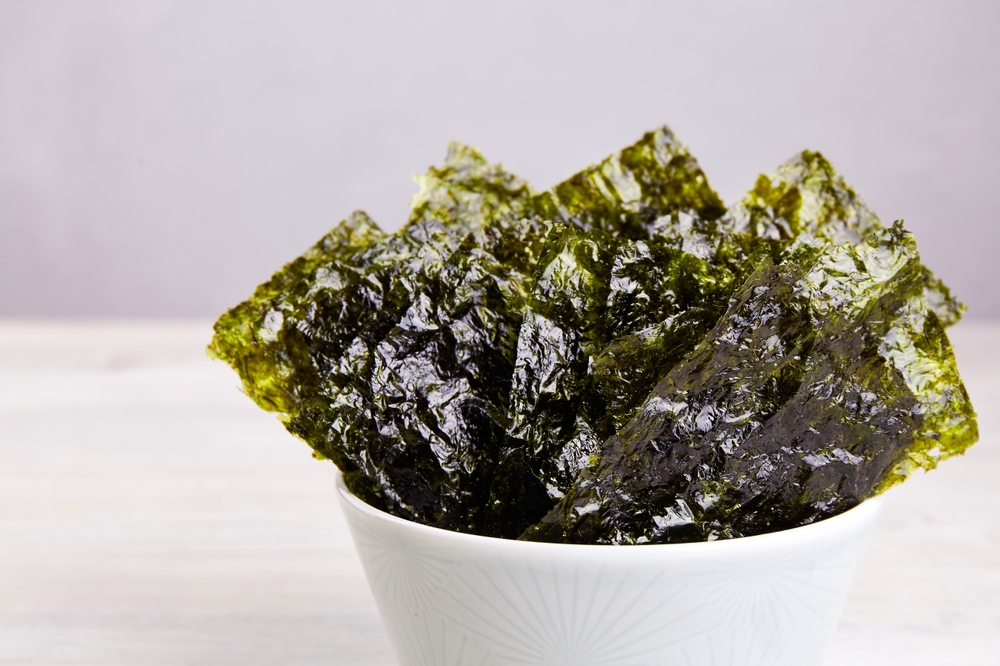 Crispy nori seaweed snacks